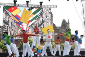 Feria de las culturas amigas