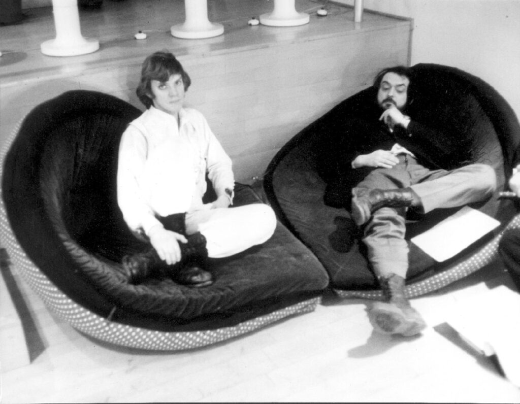 A Clockwork Orange, directed by Stanley Kubrick (1970-71; GB/United States). Malcolm McDowell and Stanley Kubrick on the set of A Clockwork Orange. © Warner Bros. Entertainment Inc.
