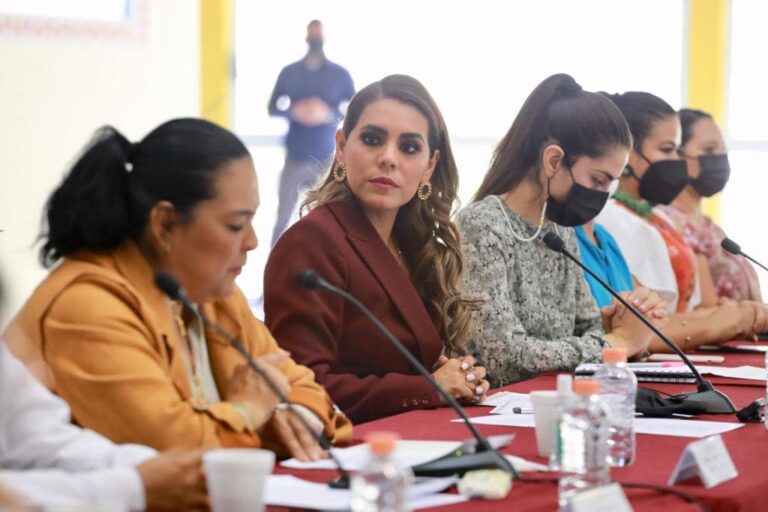 La gobernadora Evelyn Salgado Pineda acompañó a alcaldes de Guerrero en la capacitación sobre la gestión del FAIS 2022.