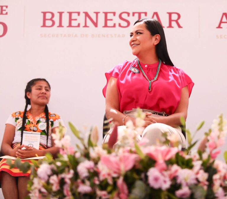 Ariadna Montiel Reyes reconoce lucha de mujeres para construir bienestar de México