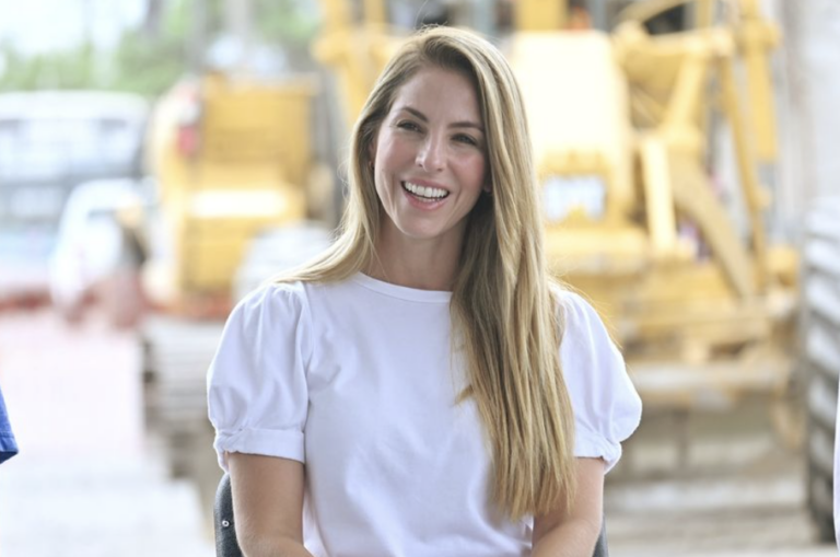 Nuevamente Patricia Lobeira Rodríguez pidió a ASIPONA a invertir en la ciudad.