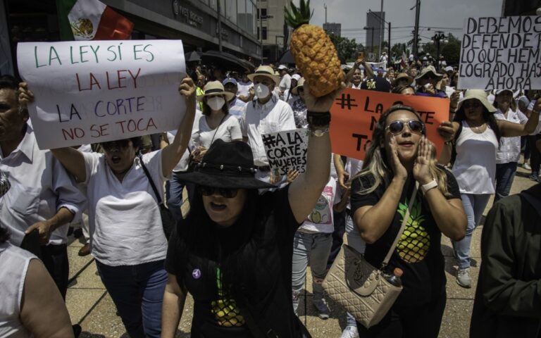 Se agreden personas a favor y en contra de la SCJN