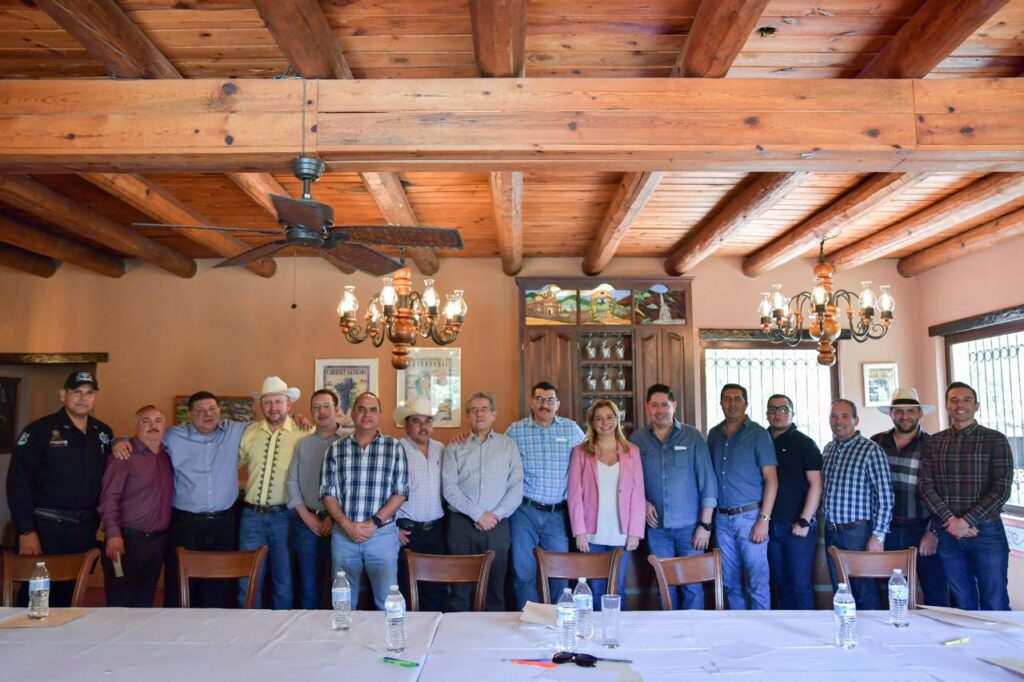 La Gobernadora Maru Campos encabezó una reunión con alcaldes de la región serrana