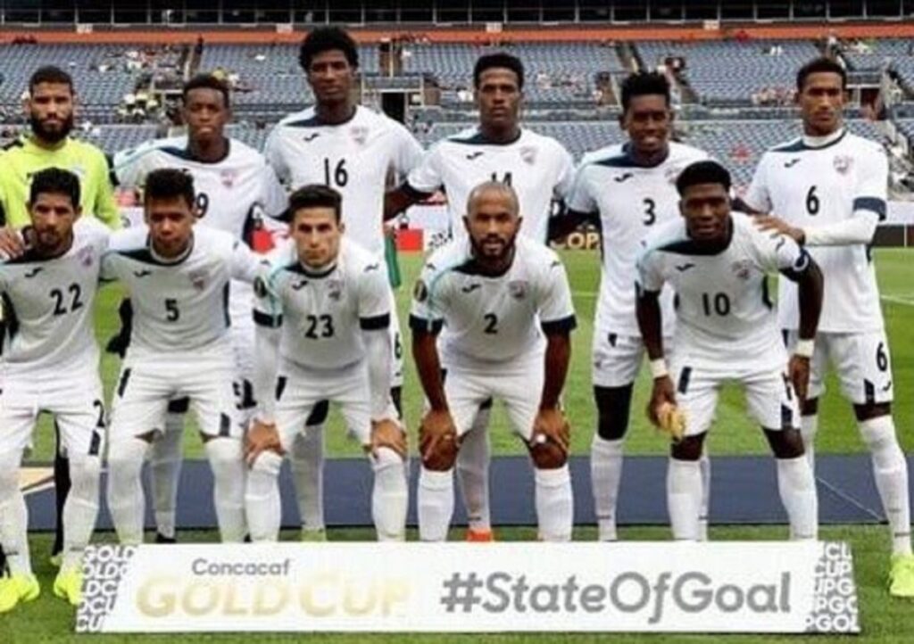 Cubanos abandonan a su selección