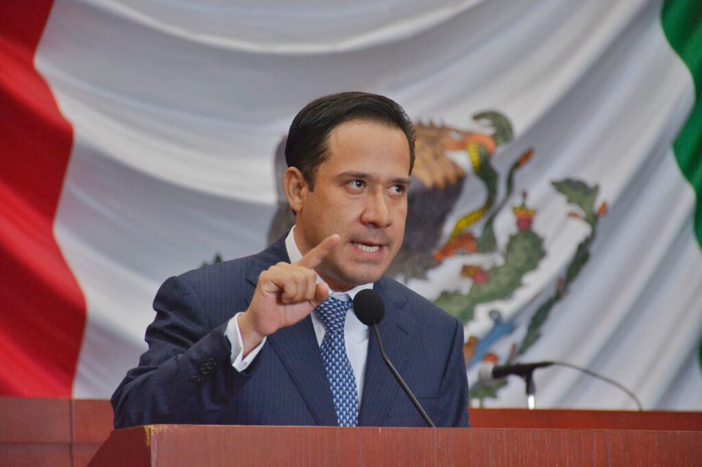 Eliasib Polanco Saldivar: La Carretera México - Cuernavaca, vital para el país pero está abandonada