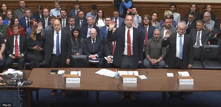 “No estamos solos en el universo”, señalan Agentes de la Fuerza Área