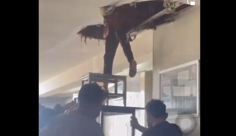 Otra vez falla elevador del IMSS ahora en Guadalajara; 8 personas atrapadas