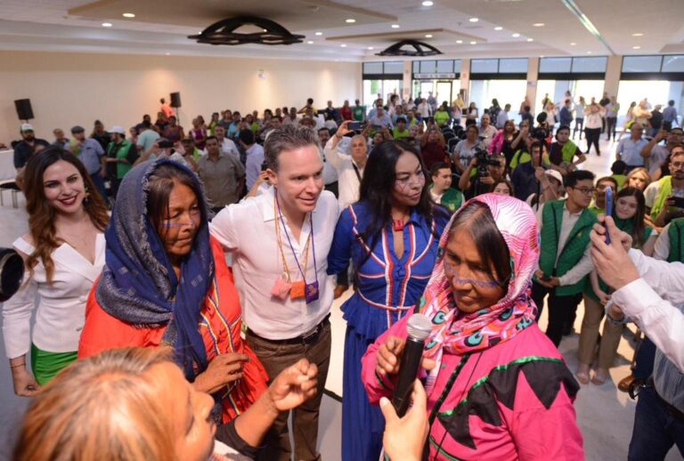 Manuel Velasco en su visita a Sonora este 20 de julio.