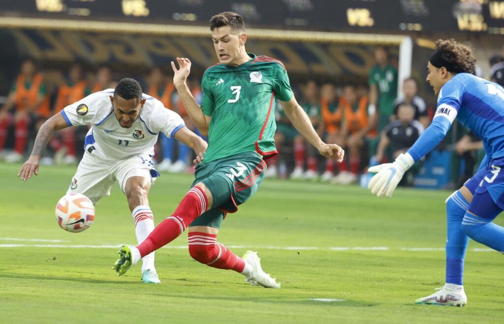 De "mediocre" califica Ricardo Salinas Pliego a la Selección Mexicana ante Panamá