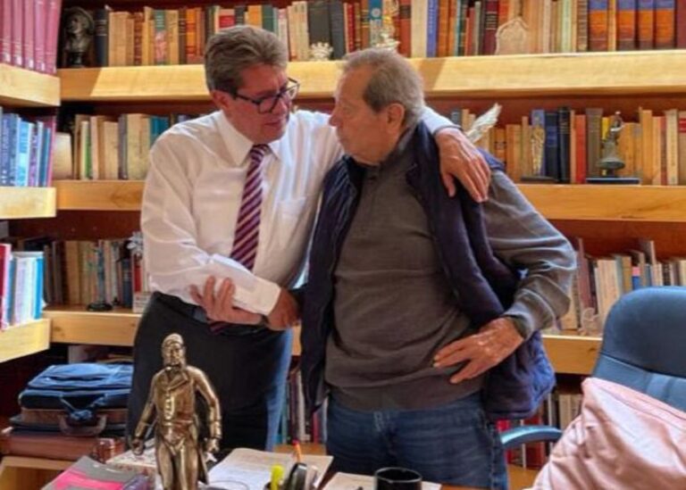 Se ausentan “corcholatas” en velorio de Muñoz Ledo