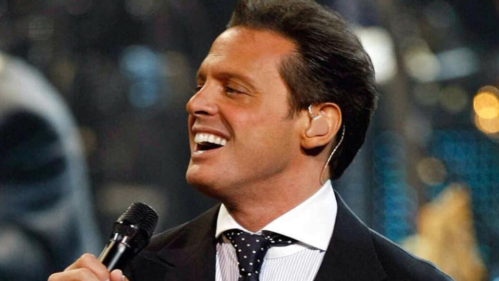 Luis Miguel hará una parada en su gira por el "Hogar del Sol"