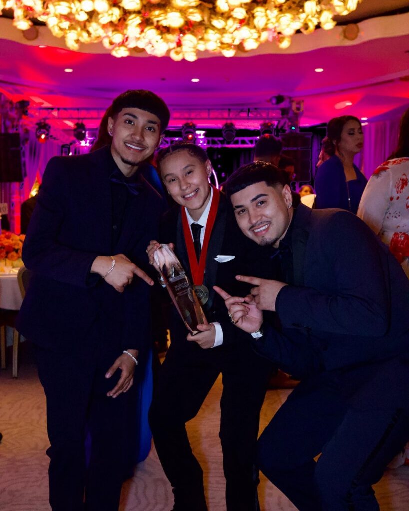 Abuchean a Yahritza y su Esencia en concierto de Banda MS