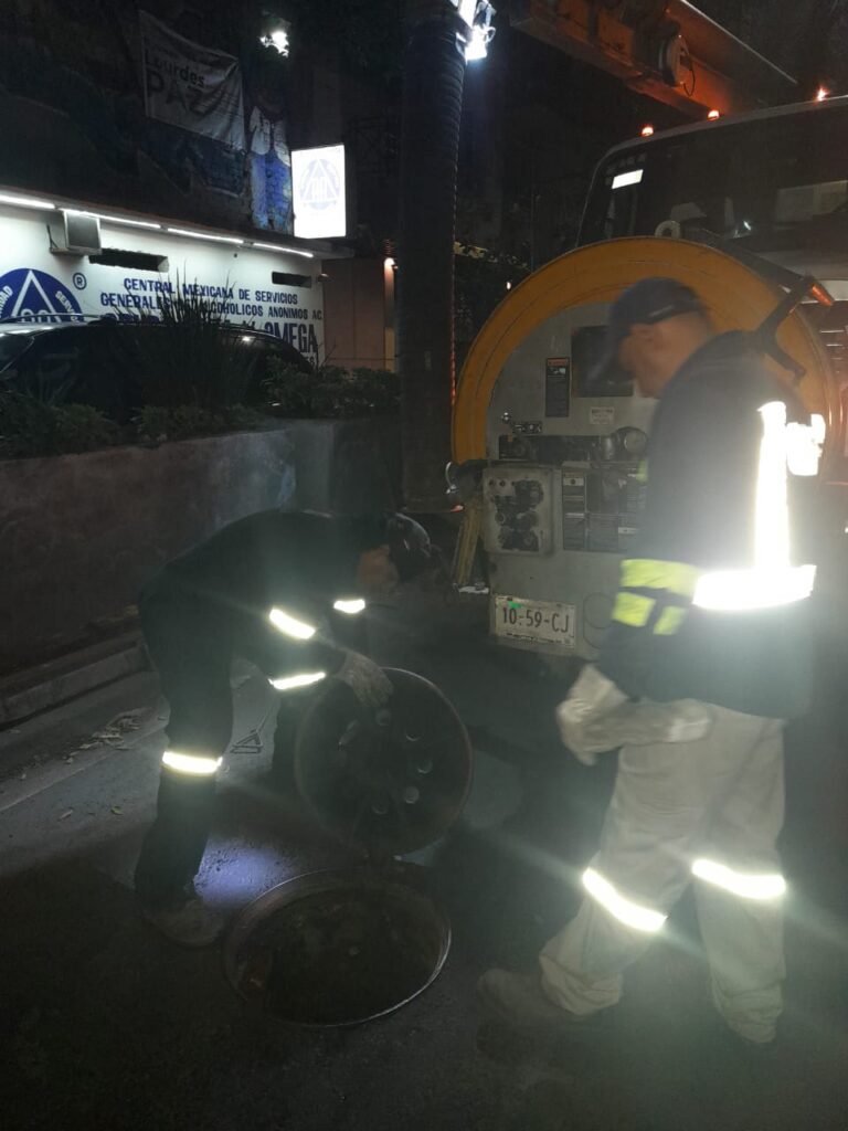 SACMEX brindó atención al desazolve solicitado en Xochimilco, colonia Agrícola Pantitlán en la alcaldía Iztacalco