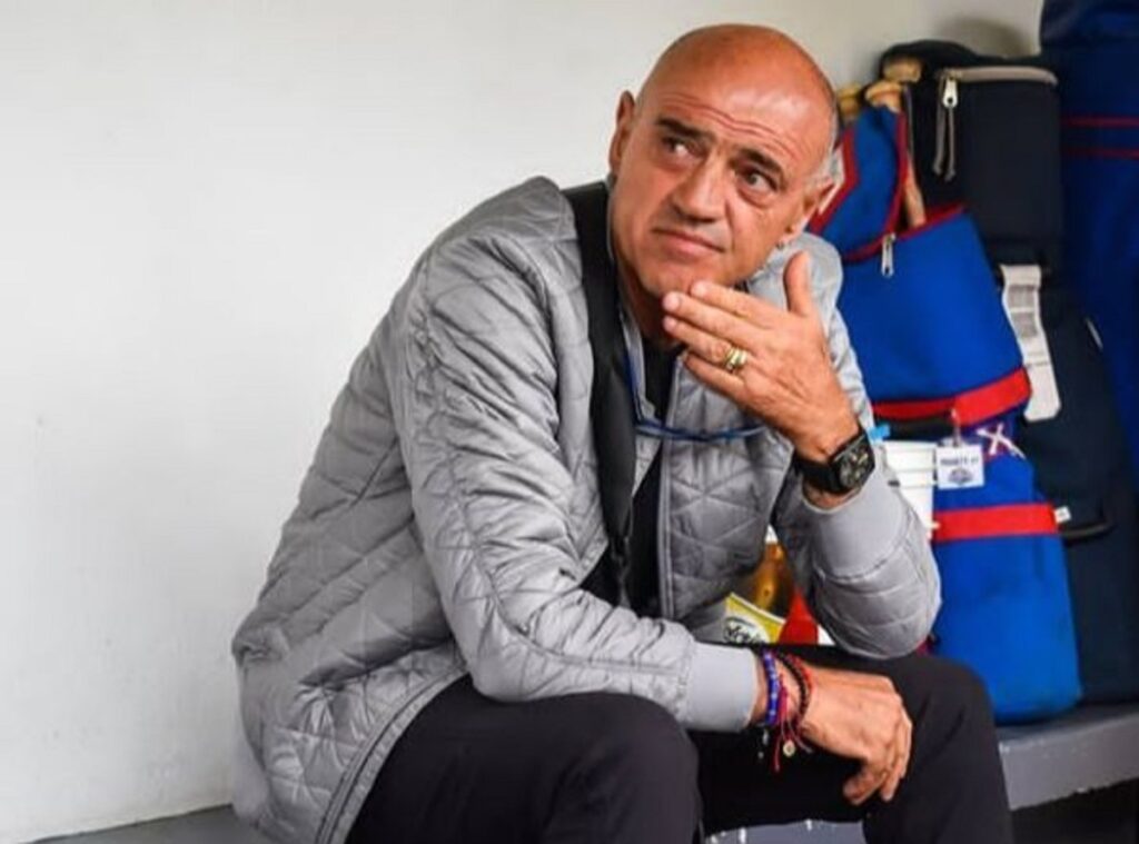 “Ya valió”, responde Chelís 9 años después a estudiante que le pidió entrevista