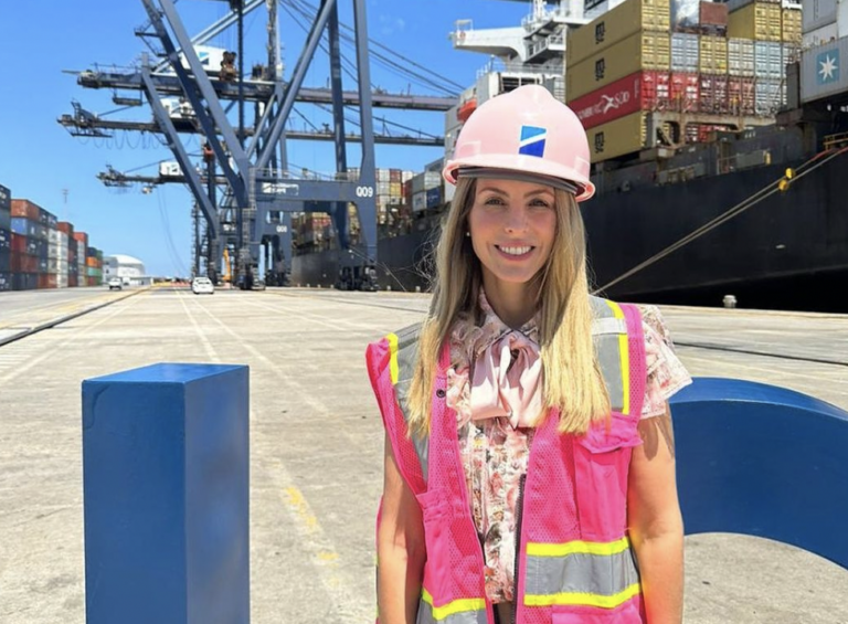 Patricia Lobeira Rodríguez coincidió con la Cámara Nacional de Comercio en Veracruz...
