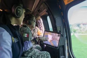 Recorre Evelyn Salgado puntos afectados por paso de huracán Otis en Guerrero