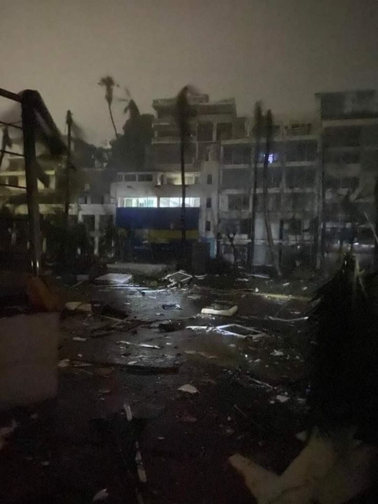 Circulan imágenes catastróficas tras paso de “Otis” en Guerrero