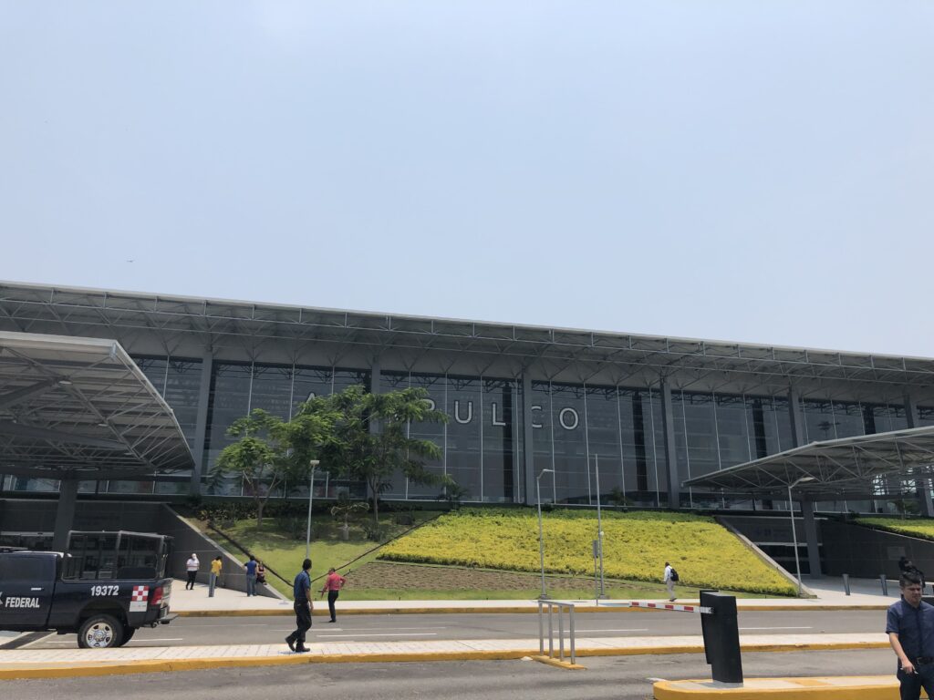 Aeropuerto Internacional de #Acapulco retomó sus operaciones comerciales