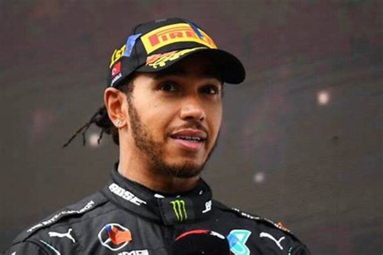 Lewis Hamilton tuvo serias ofertas de Red Bull para correr con Verstappen