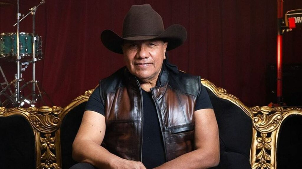 En un boleto de camión, así escribió Lupe Esparza “Sergio El Bailador”