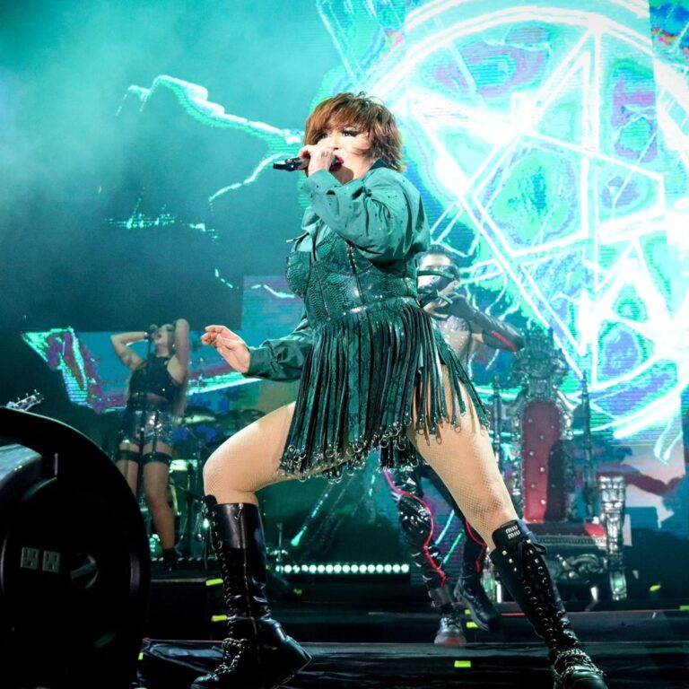 Ale Guzmán fue detenida en Miami; aquí agredió a un reportero