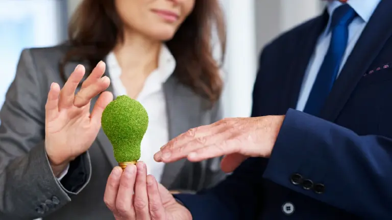 Oscar Reyes de la Campa: Regulaciones de sostenibilidad