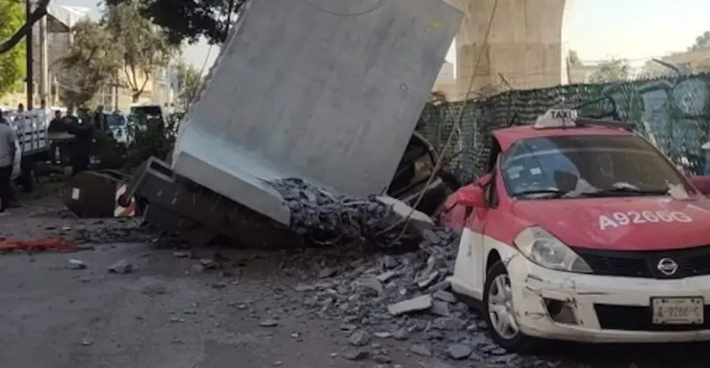 Cae estructura del Tren Interurbano en la México-Toluca