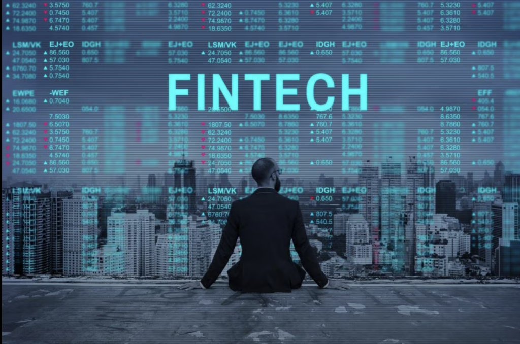 Javier Reyes de la Campa, analista y economista mexicano prevé que en 2024 habrá importantes retos marcados por la disminución de las tasas.