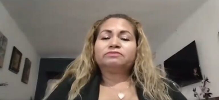 Activista Ceci Flores suelta fuertes críticas contra AMLO