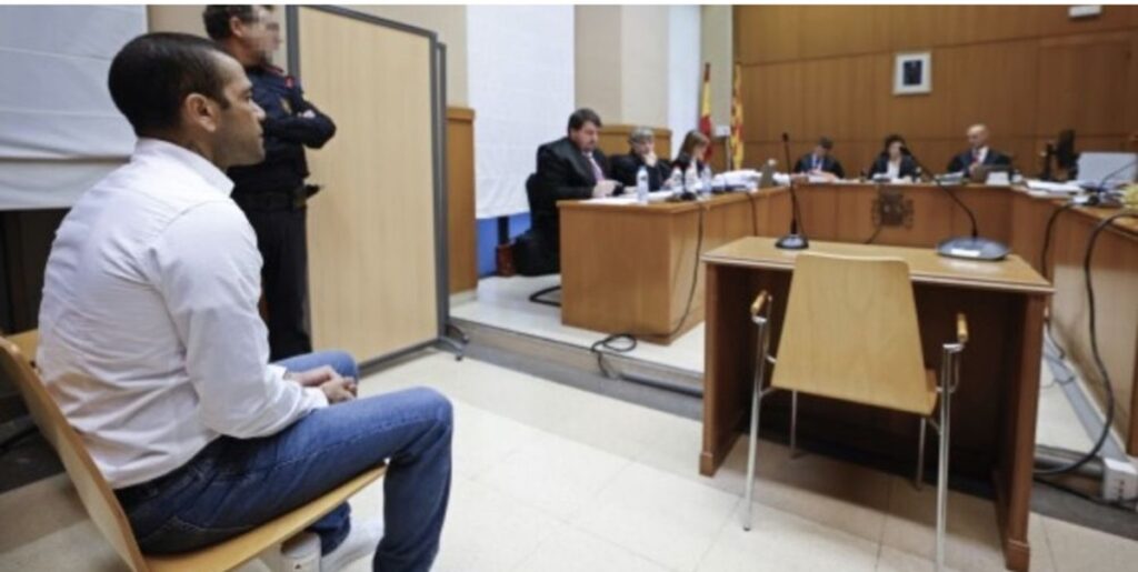 Dani Alves es condenado a 4 años y medio de cárcel