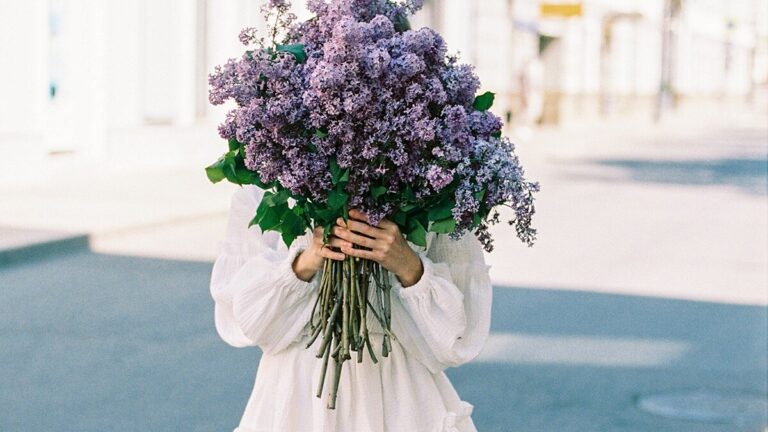 Este 29 de febrero regala flores al amor de tu vida