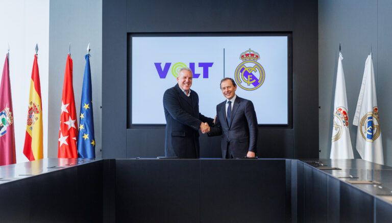 Volt, la bebida energizante de Grupo AJE se convirtió en el nuevo patrocinador oficial del equipo Real Madrid.