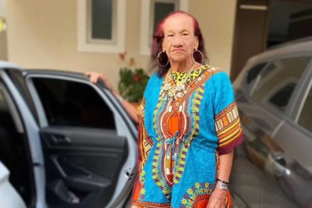 Mayo Zambada manda corona de flores a "La Gilbertona"