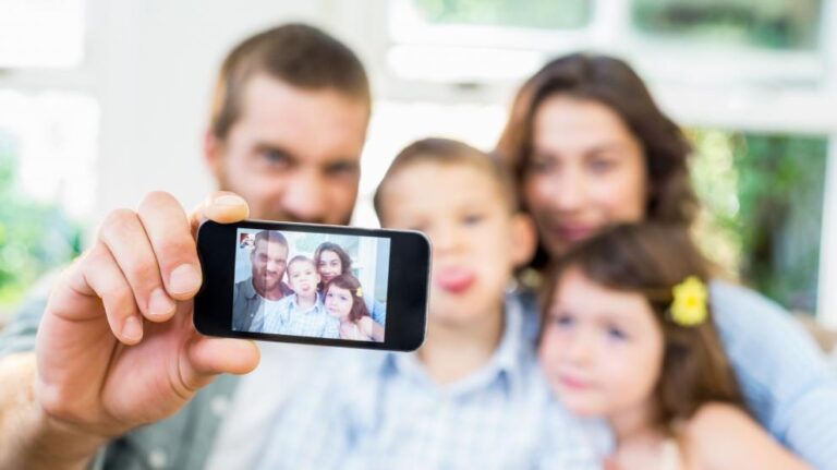 Seguritech Privada: El "Sharenting" ha emergido como un fenómeno común con riesgos