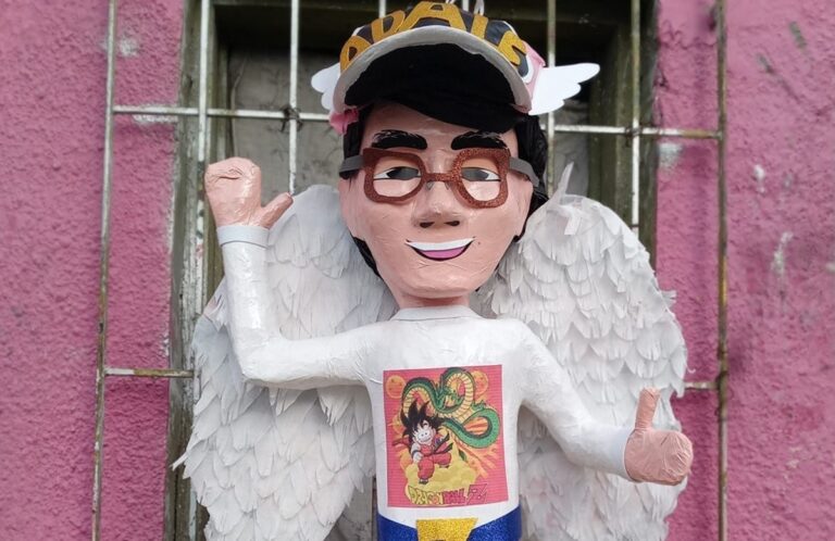 Causa sensación piñata de Akira Toriyama, el creador de Dragon Ball