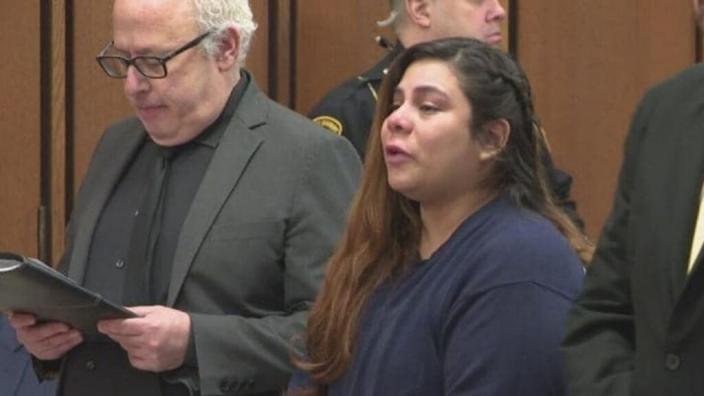 Sentencian a mujer a cadena perpetua por dejar morir a su bebé