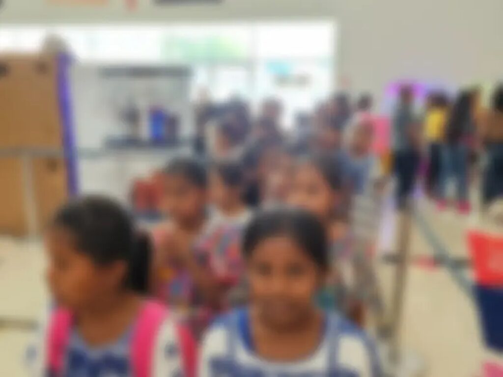 Día inolvidable, niños de Zacualpan conocieron el cine