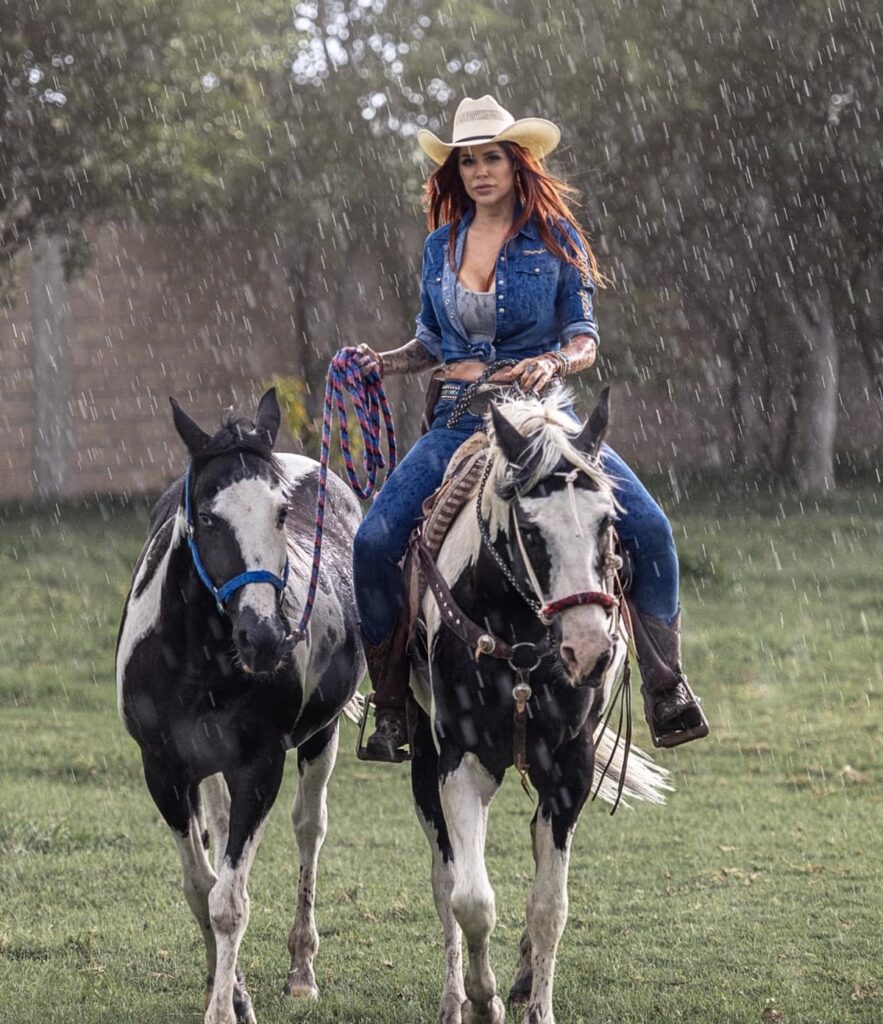 Piden que se haga película de la activista Elena Larrea