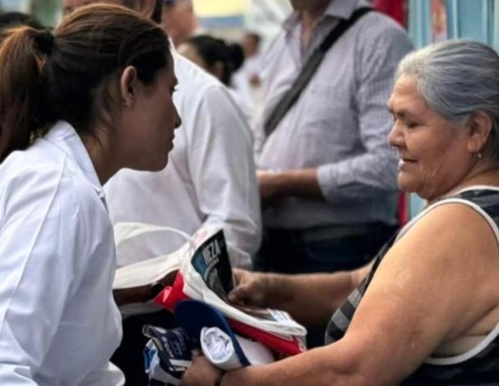 aula Trade Hidalgo, figura política del Partido Revolucionario Institucional en Cuernavaca y candidata a síndico municipal, subrayó la necesidad de una transformación en la gestión pública,