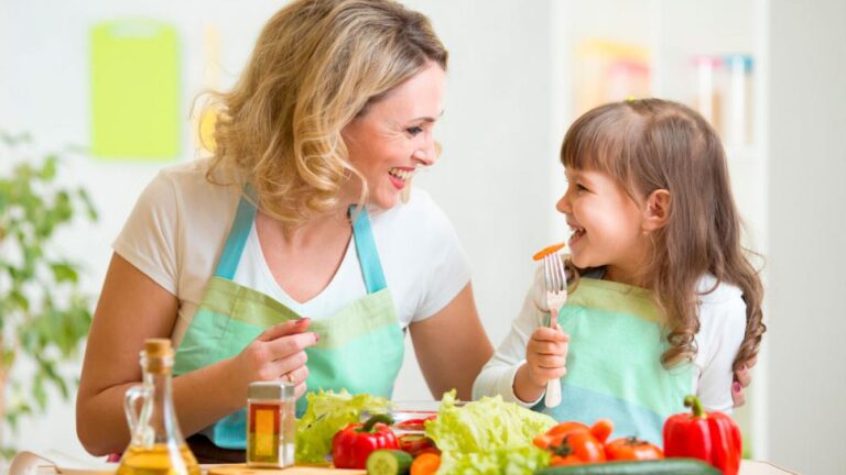 La Cosmopolitana fomenta mejorar la nutrición infantil