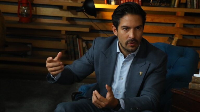 Emprende con éxito: 10 consejos de Víctor González Herrera