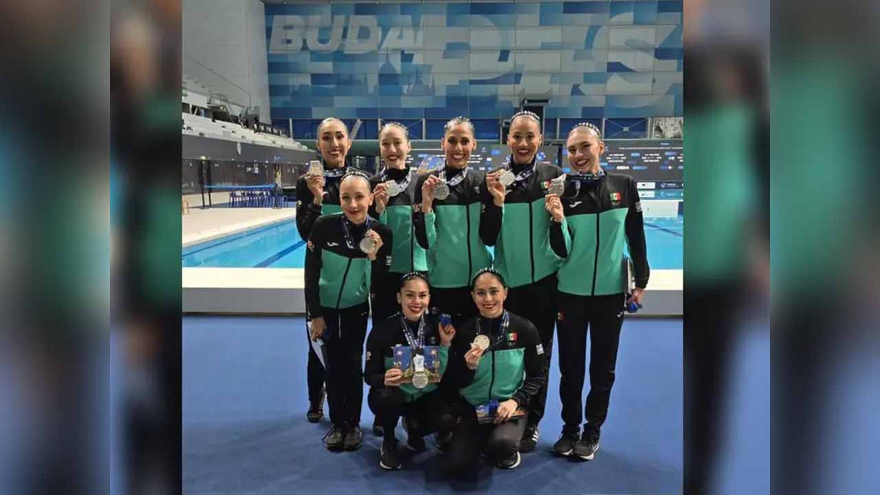 Mexicanas triunfan en natación mundial con rutina de mariposas