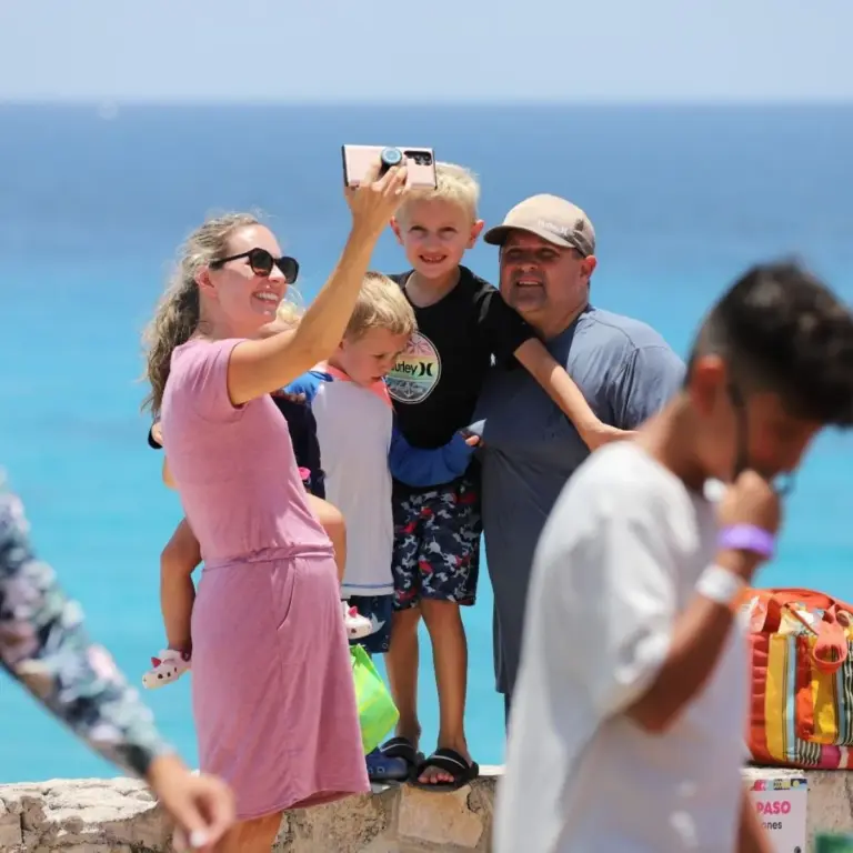 Román Corrons Chávez celebró que México se mantenga en el mapa de los viajeros, destacando riqueza cultural, ambiental y gastronómica.