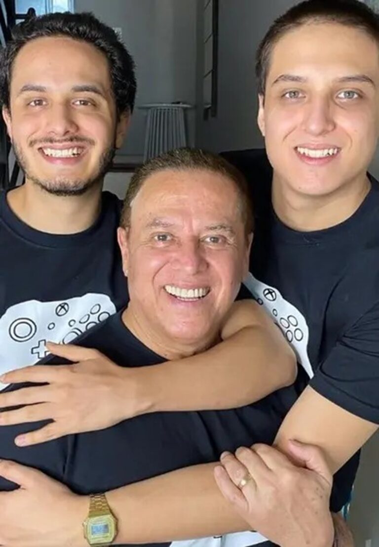 Hijos de Mario Bezares critican a Ricardo Peralta