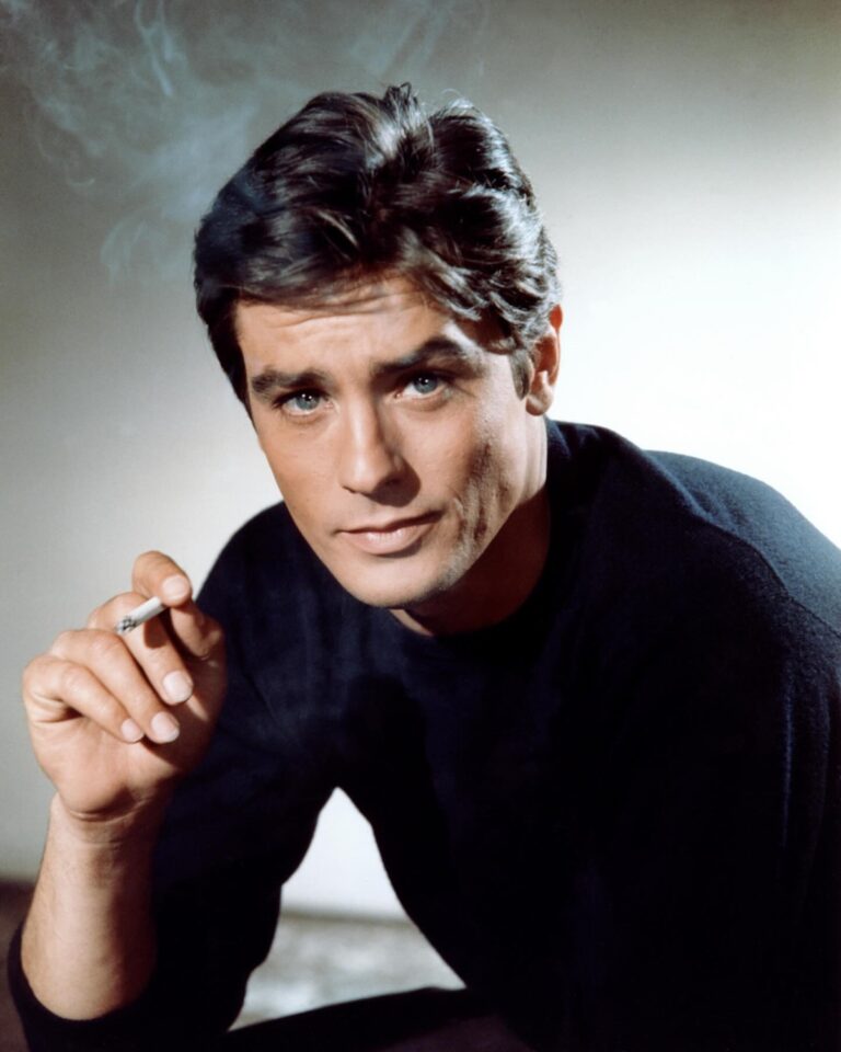 Lloran la muerte de Alain Delon, un monumento francés