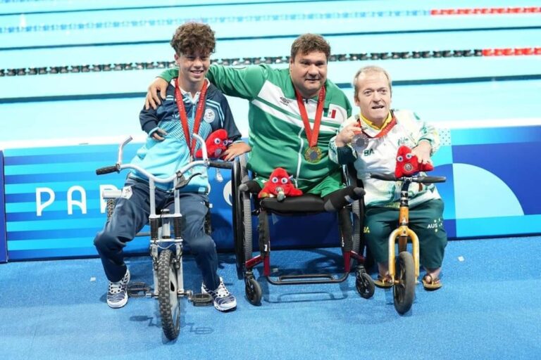 Mexicano Arnulfo Castorena es campeón Paralímpico en París