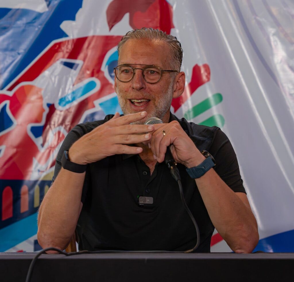 Marco Del Prete impulsa "Miles de Pasos" para atletas futuros