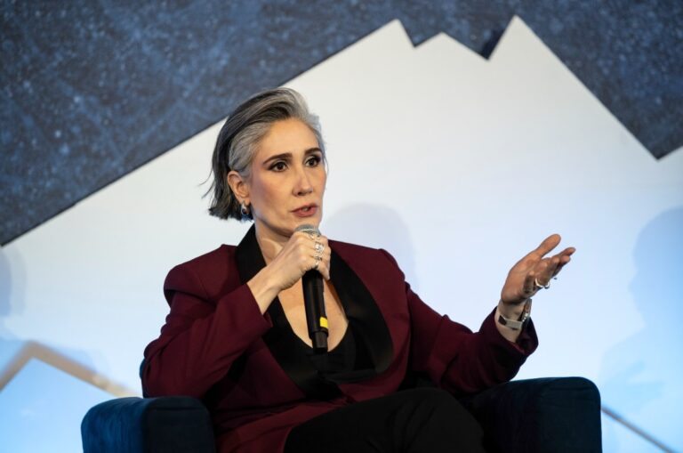 Issa López, la primera mexicana con 4 nominaciones al Emmy