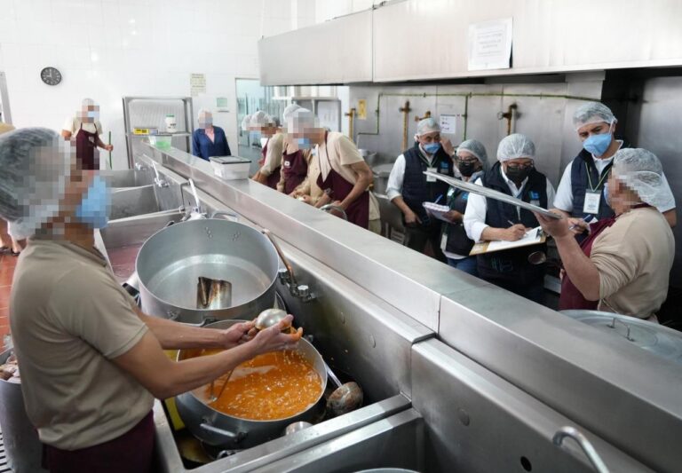 Con Distintivo H, Corporativo Kosmos certifica calidad alimentaria en penitenciarías