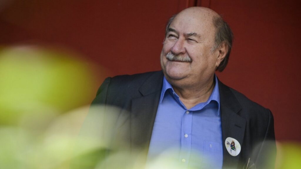 Fallece Antonio Skármeta, autor de 'El cartero de Neruda'